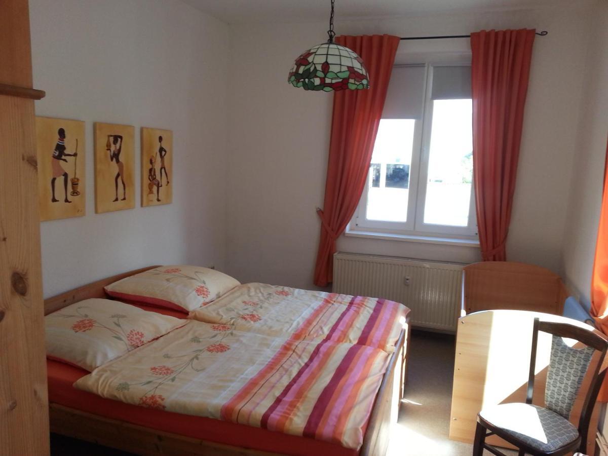 Grosse Wohnung Nossentiner Huette エクステリア 写真