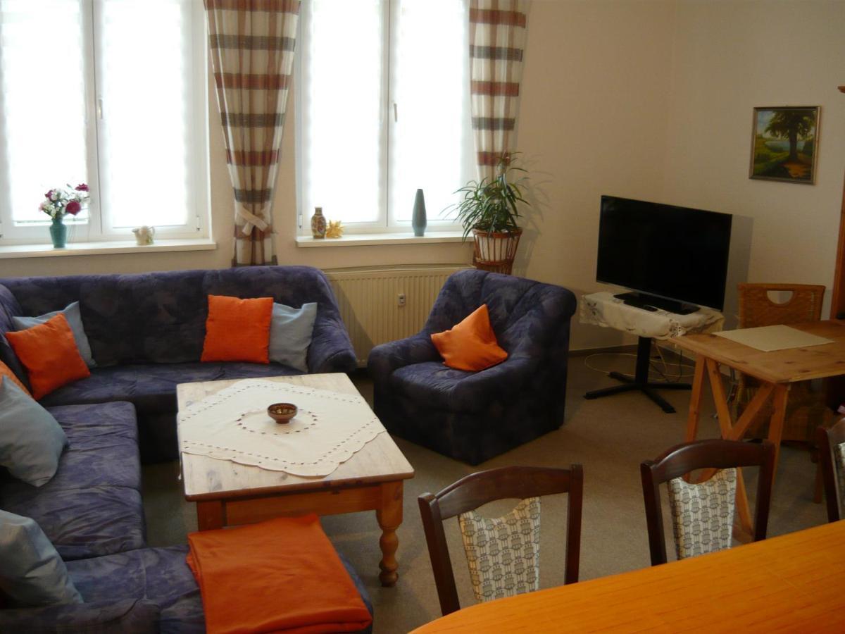 Grosse Wohnung Nossentiner Huette エクステリア 写真